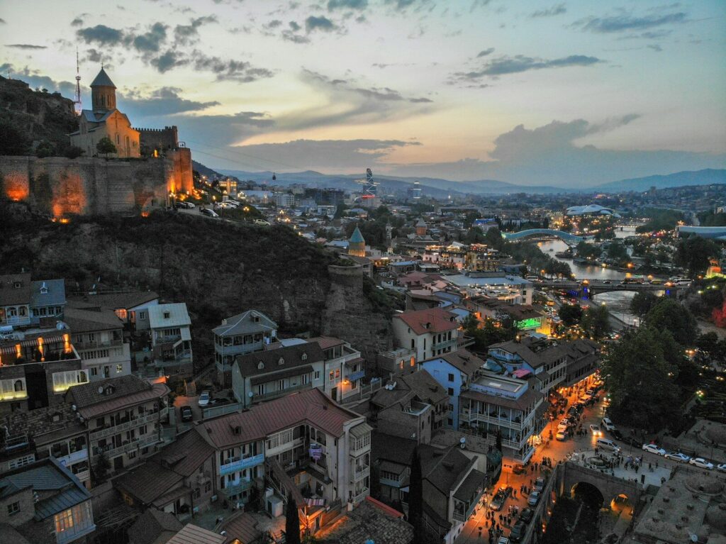 Auswandern nach Georgien? Was die Destination jetzt immer attraktiver macht